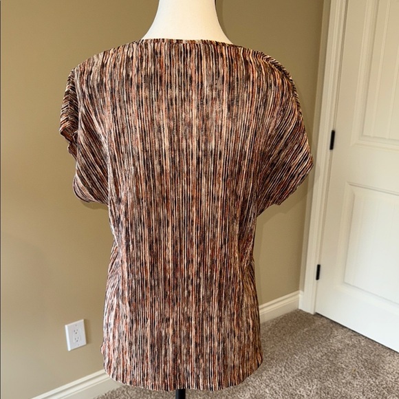 TanJay Blouse Brown Pleated Cap Sleeve Top Shirt Women's Size - Picture 3 of 8